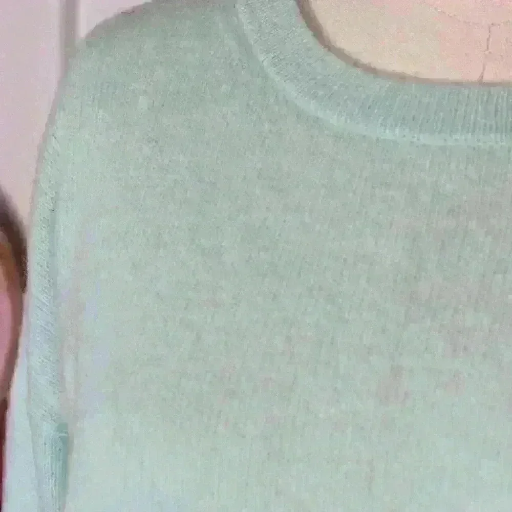 Lord and Taylor Cashmere Sweater NWT XS - Picture 2 of 5